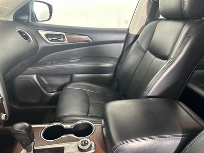 2017 Nissan Pathfinder Platinum