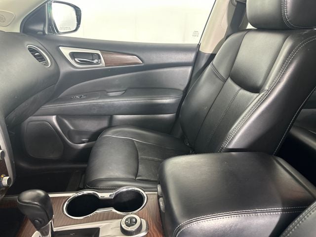 2017 Nissan Pathfinder Platinum