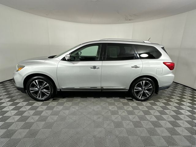 2017 Nissan Pathfinder Platinum