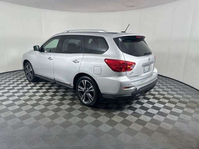 2017 Nissan Pathfinder Platinum