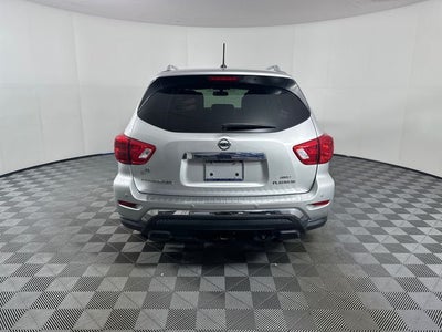 2017 Nissan Pathfinder Platinum