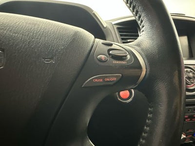 2018 Nissan Pathfinder SL