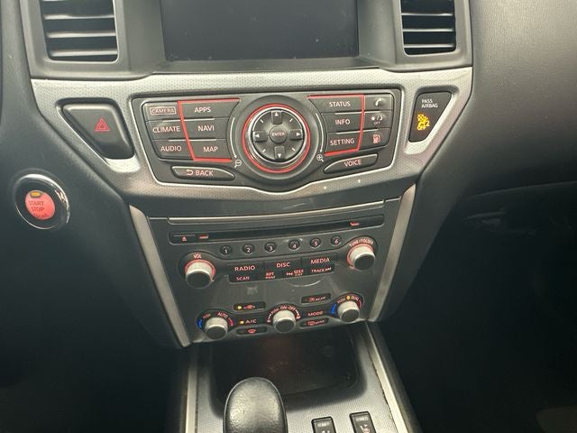 2018 Nissan Pathfinder SL
