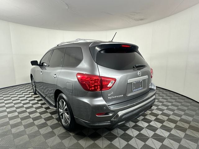 2018 Nissan Pathfinder SL