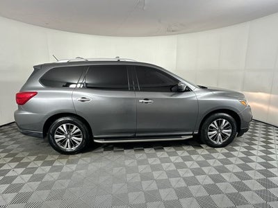 2018 Nissan Pathfinder SL