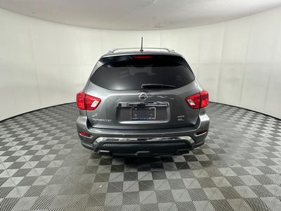 2018 Nissan Pathfinder SL