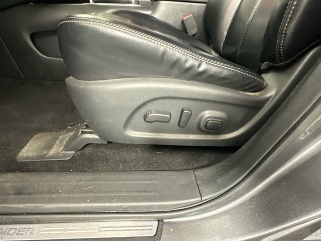 2018 Nissan Pathfinder SL