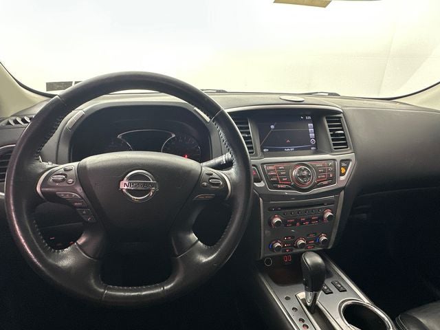 2018 Nissan Pathfinder SL