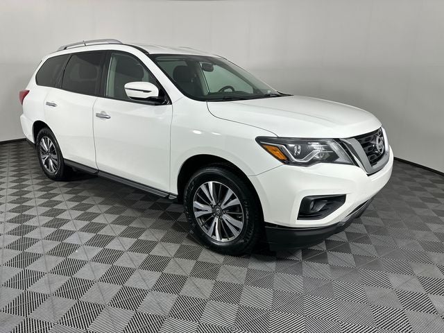 2018 Nissan Pathfinder SV
