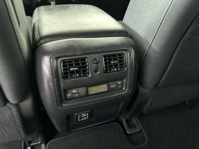 2018 Nissan Pathfinder SV