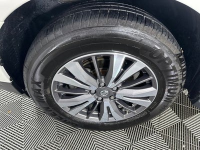 2018 Nissan Pathfinder SV