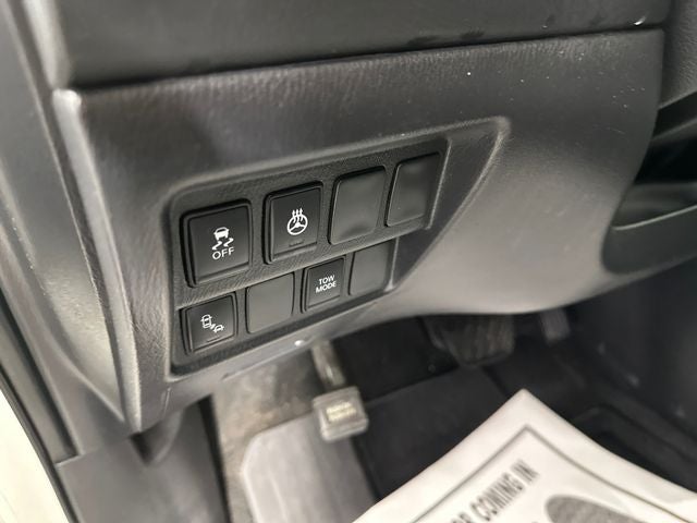 2018 Nissan Pathfinder SV