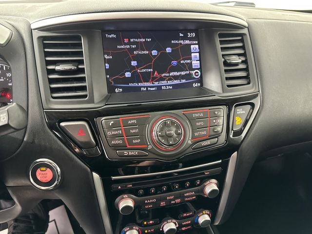 2018 Nissan Pathfinder SV