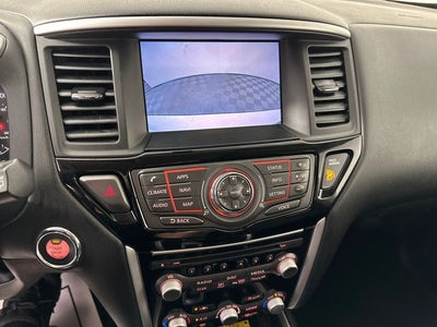 2018 Nissan Pathfinder SV
