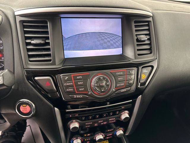 2018 Nissan Pathfinder SV
