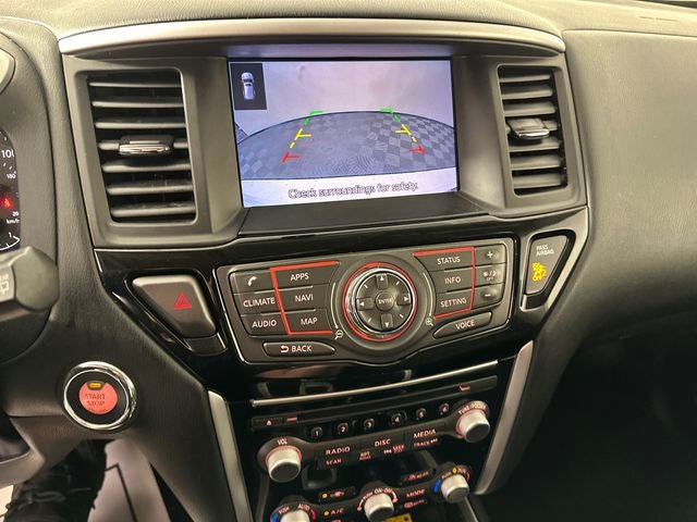 2018 Nissan Pathfinder SV