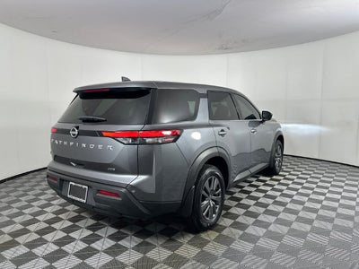 2024 Nissan Pathfinder S