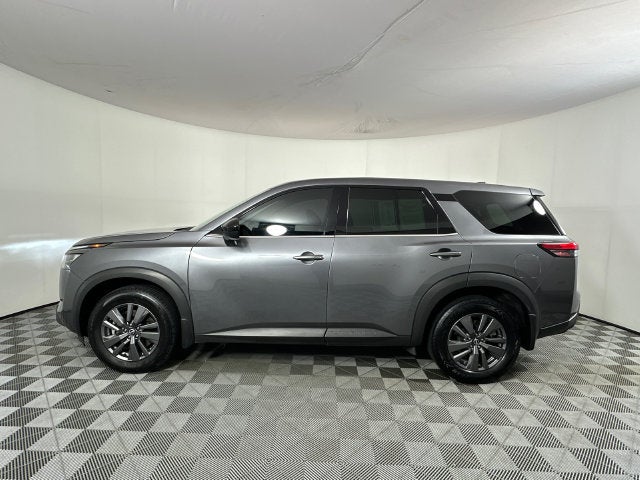 2024 Nissan Pathfinder S