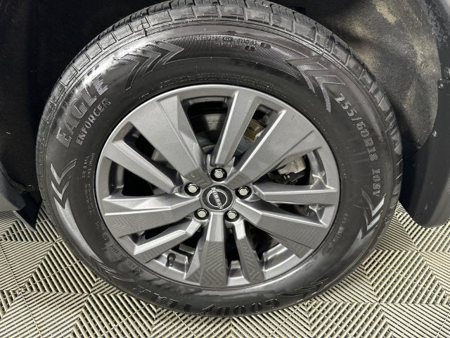 2024 Nissan Pathfinder S