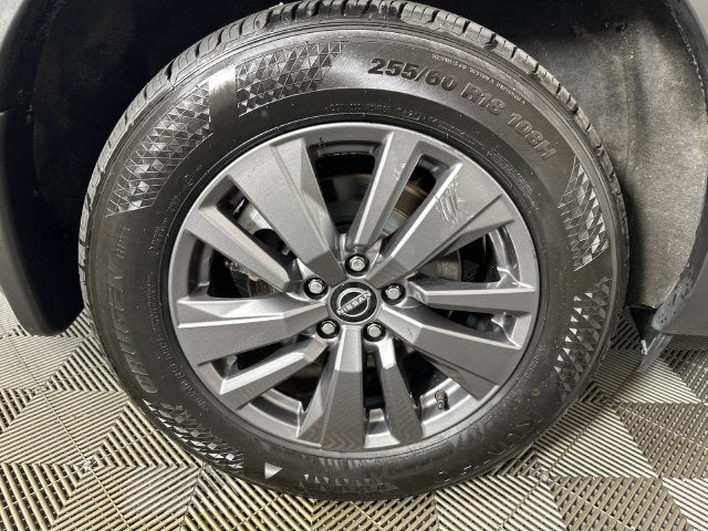 2024 Nissan Pathfinder S