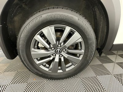2024 Nissan Pathfinder S