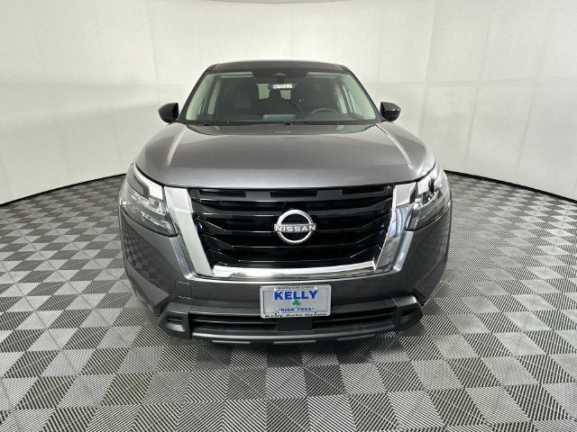 2024 Nissan Pathfinder S