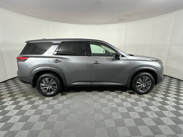 2024 Nissan Pathfinder S
