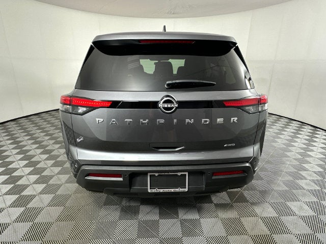 2024 Nissan Pathfinder S