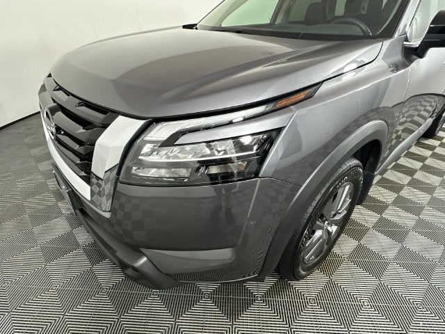 2024 Nissan Pathfinder S