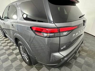 2024 Nissan Pathfinder S
