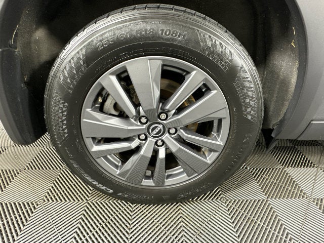 2024 Nissan Pathfinder S