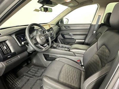 2024 Nissan Pathfinder S