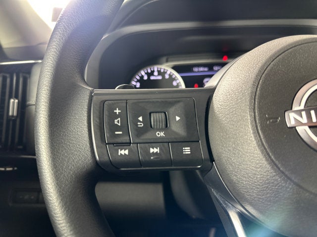 2024 Nissan Pathfinder S