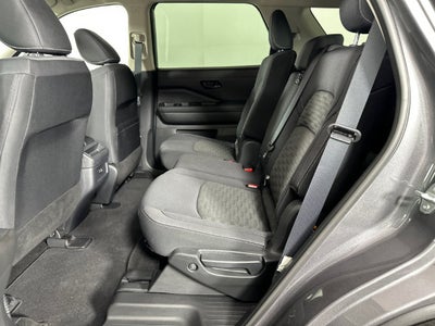2024 Nissan Pathfinder S