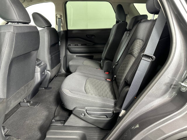 2024 Nissan Pathfinder S