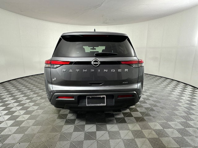 2024 Nissan Pathfinder S