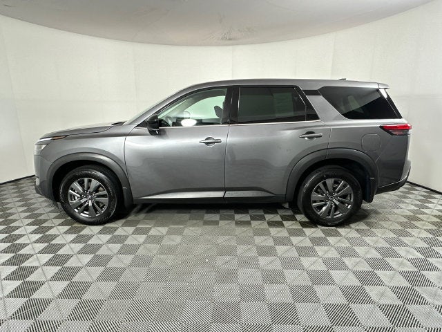 2024 Nissan Pathfinder S