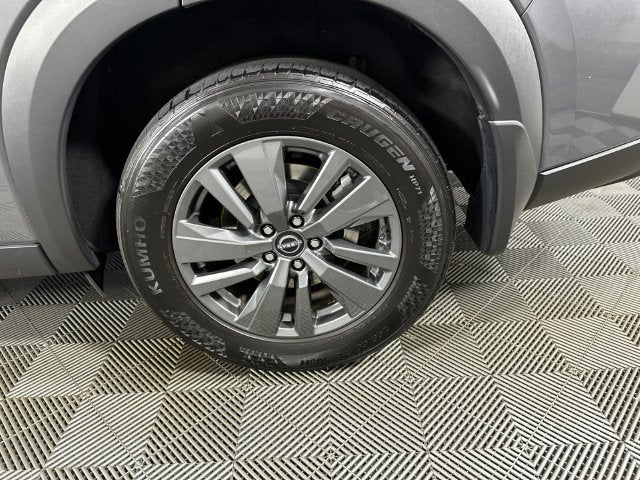 2024 Nissan Pathfinder S