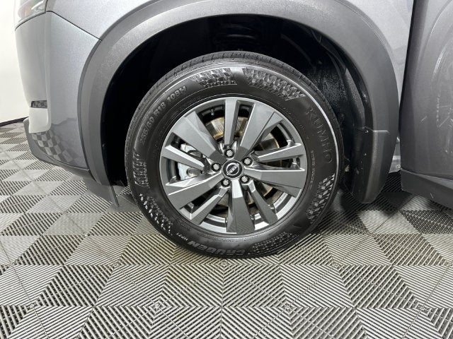 2024 Nissan Pathfinder S