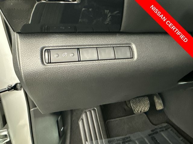 2024 Nissan Pathfinder S