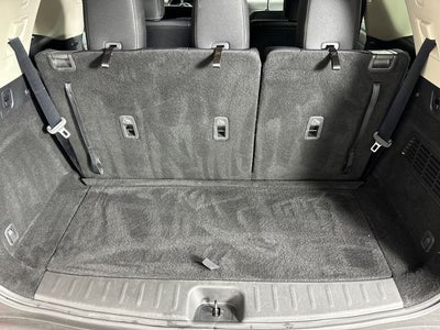 2023 Nissan Pathfinder SV Black Appearance Package