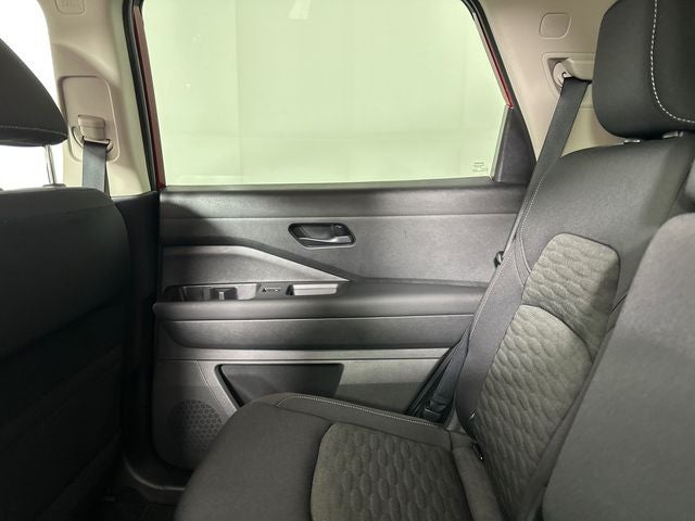 2023 Nissan Pathfinder SV Black Appearance Package