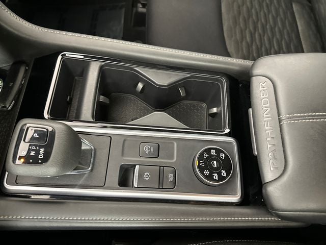 2023 Nissan Pathfinder SV Black Appearance Package