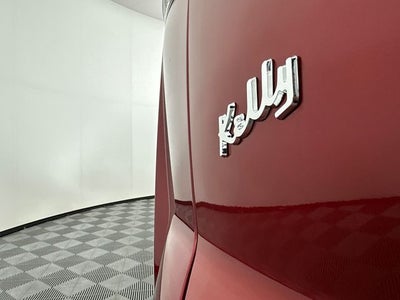 2023 Nissan Pathfinder SV Black Appearance Package