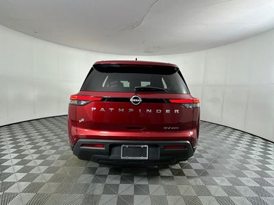 2024 Nissan Pathfinder SV