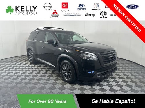 2023 Nissan Pathfinder SV Black Package