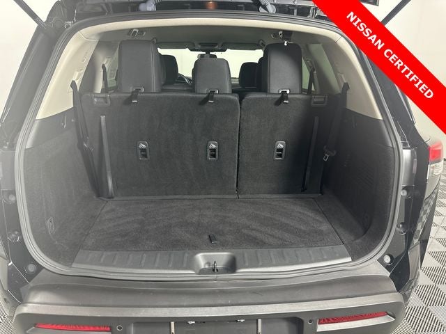 2023 Nissan Pathfinder SV Black Package