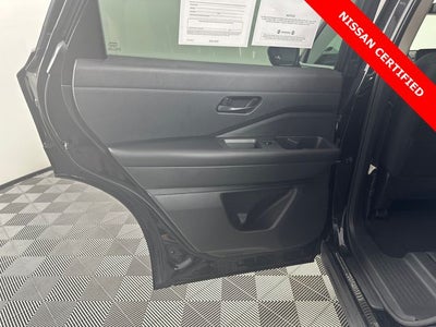 2023 Nissan Pathfinder SV Black Package