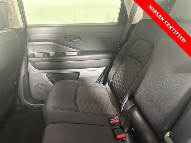 2023 Nissan Pathfinder SV Black Package