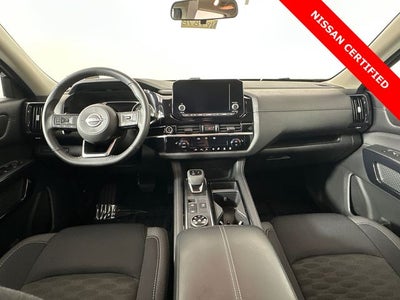 2023 Nissan Pathfinder SV Black Package